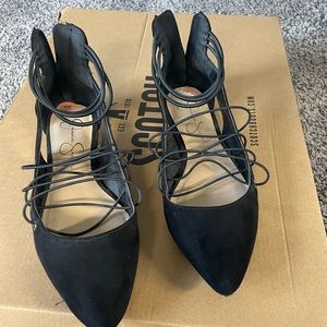 Jessica Simpson black flats